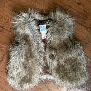 Girls faux fur vest